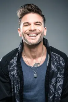 Pedro Capo como: Angel