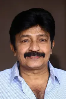 Dr. Rajasekhar como: Guru / Vishnu