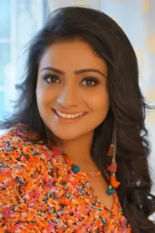 Meera Vasudevan como: Bobby