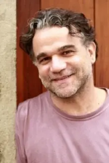 Eduardo Moreira como: Daniel, Mauro's father