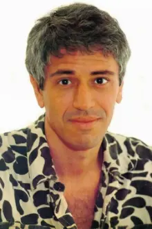 Nuno Leal Maia como: Rafic