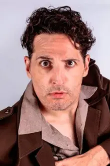 Sebastián Muñiz como: Ernesto Santoro / Beto (voz)