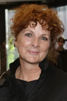Louise Laparé como: Mère