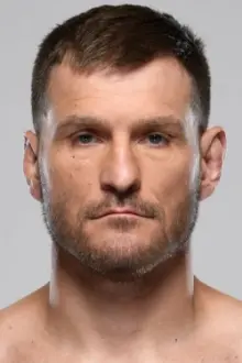 Stipe Miocic como: 