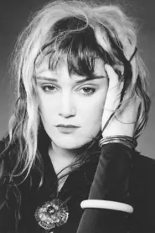 Exene Cervenka como: Rhonda Stample