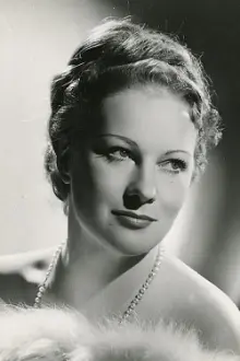 Diana Napier como: Pauline Warren