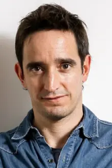 Nicolás Saavedra como: Gustavo 'Gus' Andrés Gallo