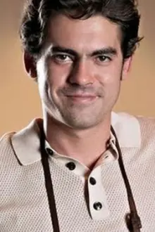 Iván Arana como: Ismael Casillas