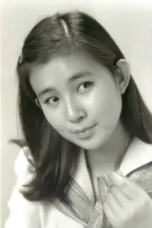 Kumiko Akiyoshi como: Elizabeth