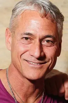 Greg Louganis como: 