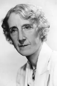 Flora Finch como: Mrs. John Bunny, alias Vivian Astor