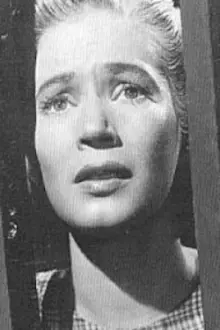 María Douglas como: La Mayora