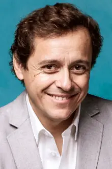 Álvaro Morales como: Cristóbal Moller