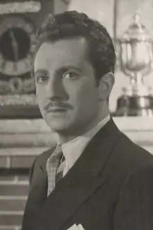 José María Seoane como: Julio