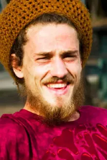 Lewis Marnell como: Ele mesmo