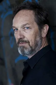 Max Gertsch como: Dr. Sven Nowak