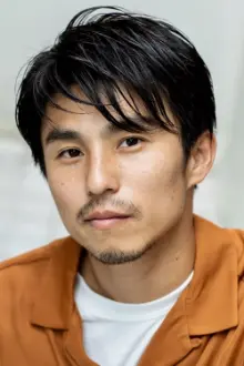Akiyoshi Nakao como: Koji Aizawa