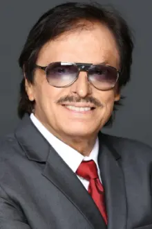 Sanjay Khan como: Deepak 'Deepu' M. Chaudhary (as Sanjay)