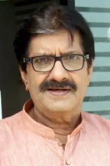 Anil Dhawan como: Ram Sharma