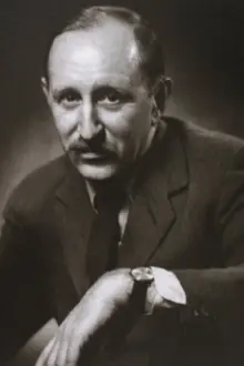 Heywood Hale Broun como: Self - Commentator