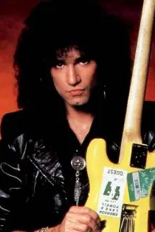 Bruce Kulick como: Himself - Guitar (archive footage)