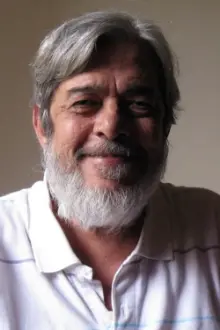 Saeed Akhtar Mirza como: 