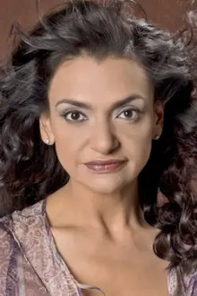 Aida López como: Nieves