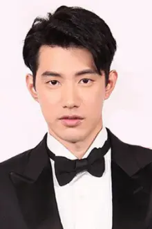 Jerry Wu como: 李炘南