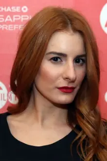 Hana Selimović como: Ela mesma