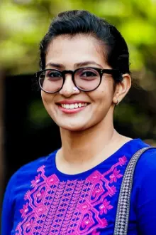 Parvathy Thiruvothu como: Maari