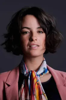 Mariana Pacheco como: Alice Costa