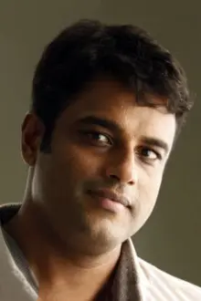 Murali Gopy como: Roy Joseph