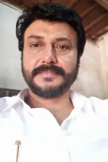 Baiju Santhosh como: Adv. Satheesh Mulloor