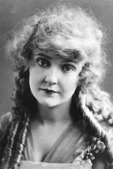 May Allison como: Leonore Fielding