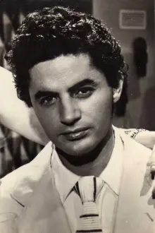 Antonio Molina como: Rafael Vera