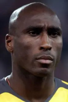 Sol Campbell como: Sol Campbell