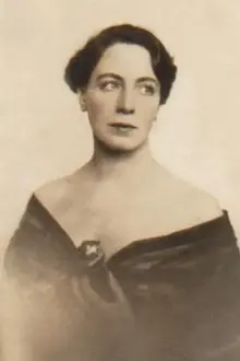 Pauline Brunius como: Mrs. Lindberg