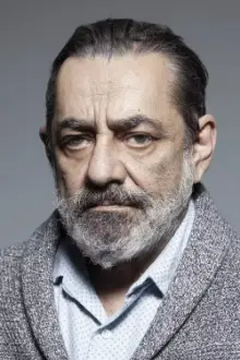 Antonis Kafetzopoulos como: Giannis Kemeras