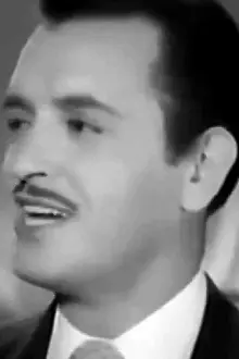 Raúl Martínez como: Don Pancho