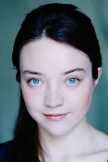 Aurélia Poirier como: Alice