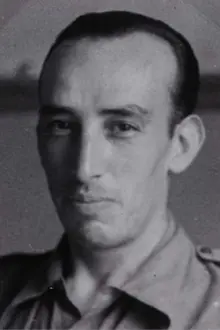 José Val del Omar como: Narrator (voice)