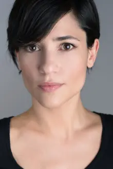 Noelia Castaño como: Gloria Reyes