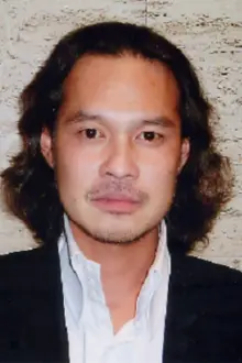 Keiji Matsuda como: Yuichi