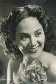 María Esther Gamas como: Inés