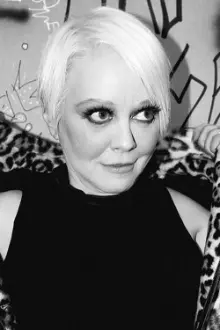 Cindy Wilson como: 