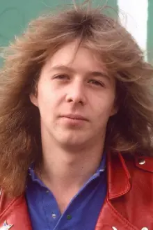 Clive Burr como: Ele mesmo