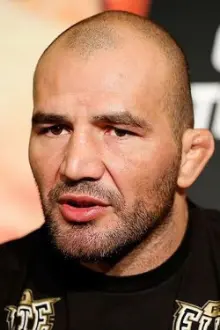 Glover Teixeira como: 