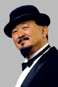 Harry Fujiwara como: Mr. Fuji