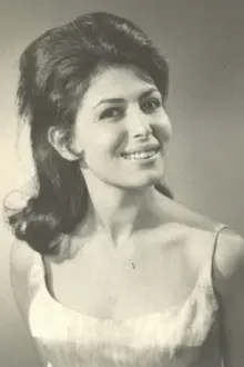 Magda El Khatib como: Attiyat / Dalal Al-Masria