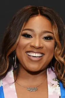 Kierra 'Kiki' Sheard como: Holiday "Day Day"